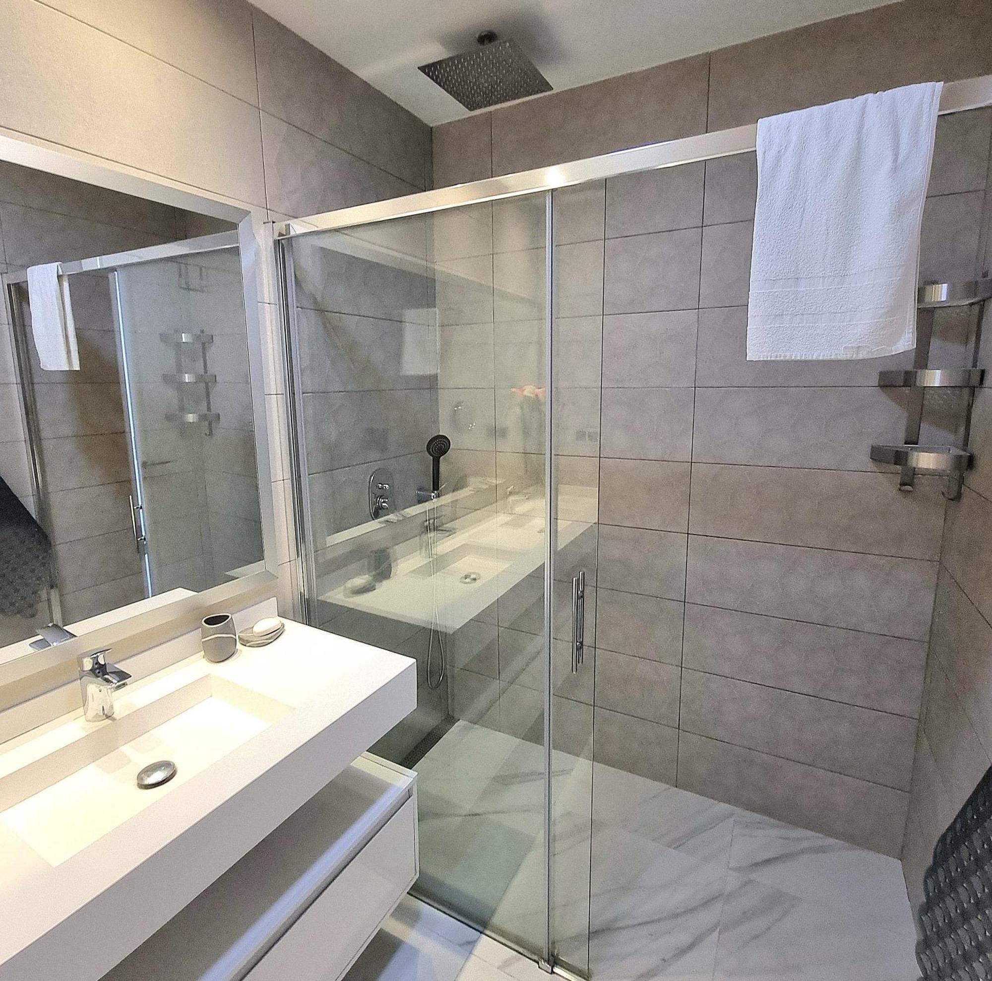 בנידורם Sunset Drive Apartments מראה חיצוני תמונה